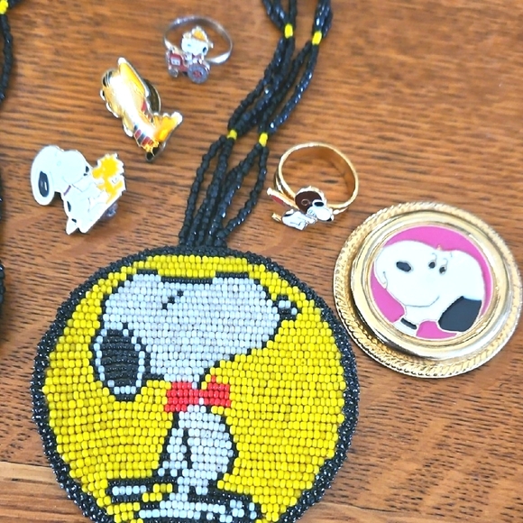 Snoopy Vintage Jewelry Lot Rings, Necklace, Pins & Scarf Clip 60s To 80s - Picture 1 of 11